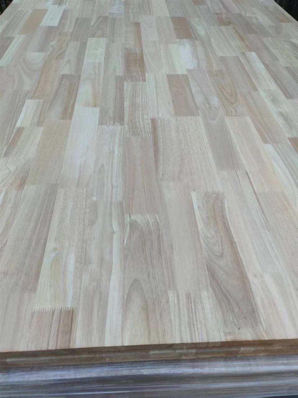Rubber Finger Jointed Boards high quality